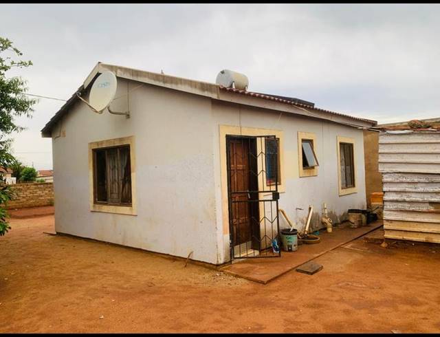 2 BEDROOM HOUSE FOR SALE IN SOSHANGUVE SOUTH